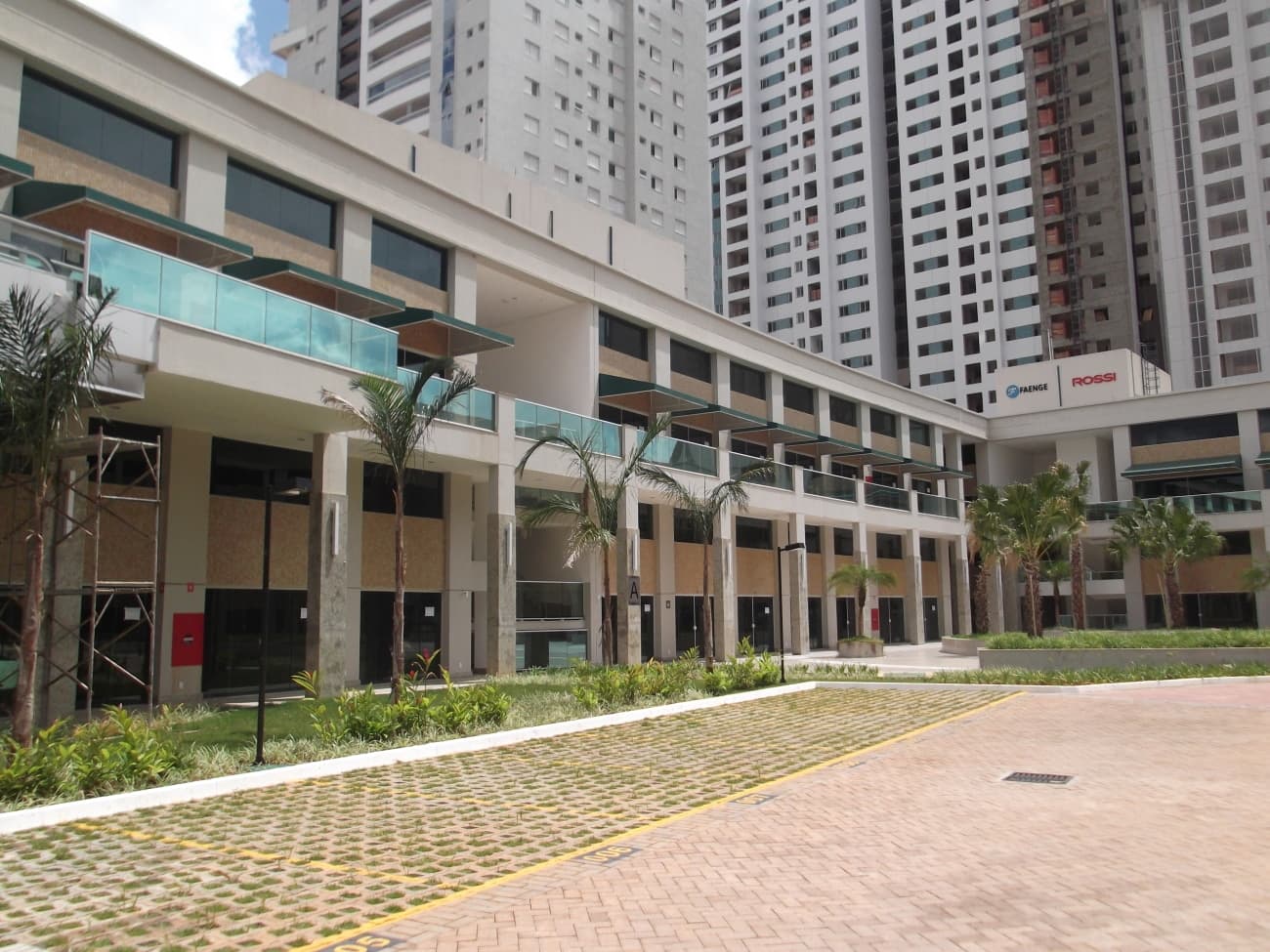 Park Style Mall & Residence - 12/2013